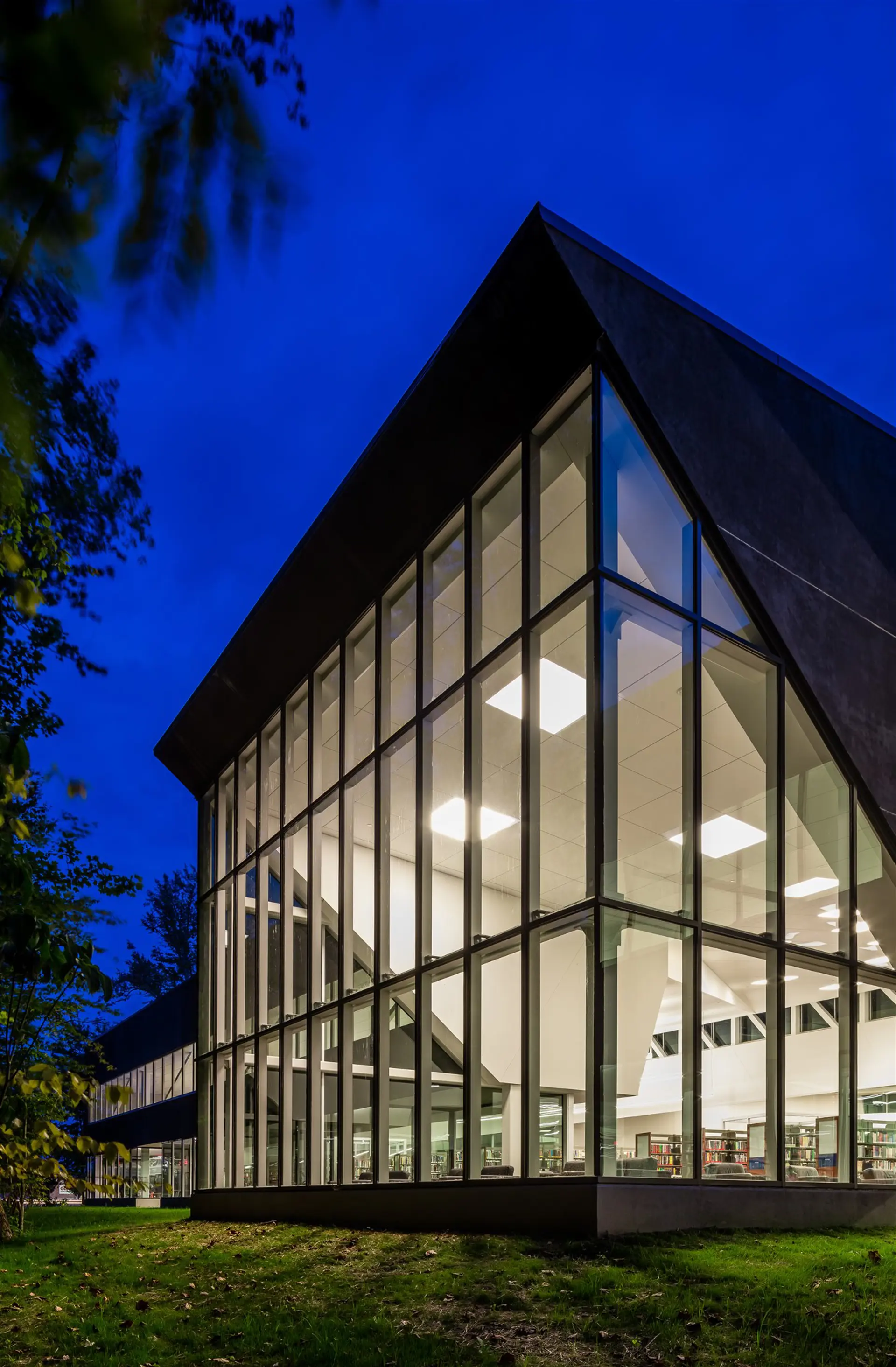 Louisville Free Public Library South Central Regional Library | MSR Design