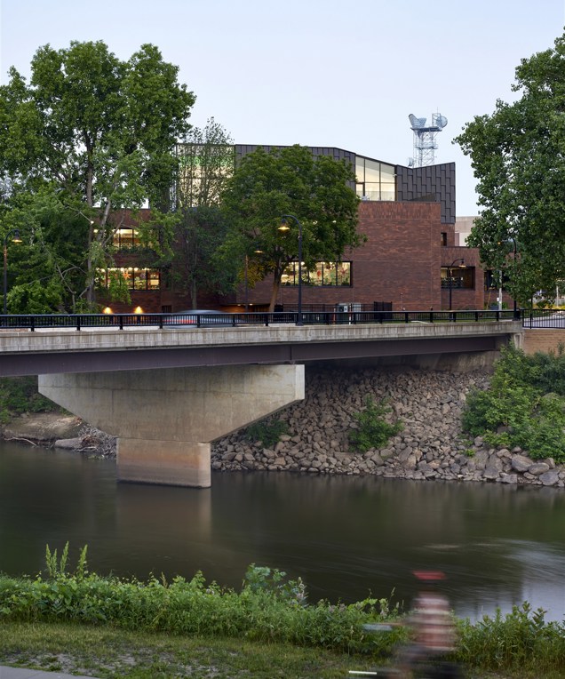 Jordan Phillips Library L.E. Phillips Memorial Public Library | MSR Design