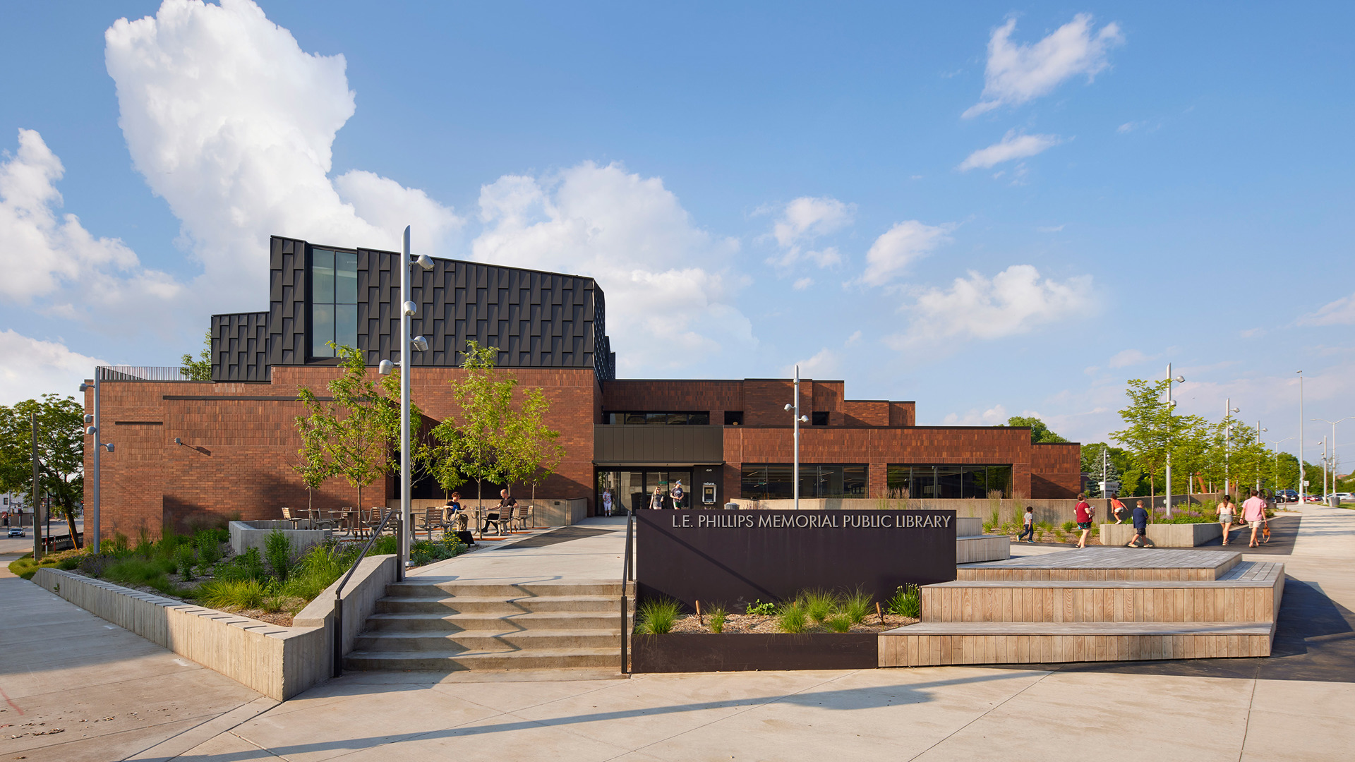 L.E. Phillips Memorial Public Library