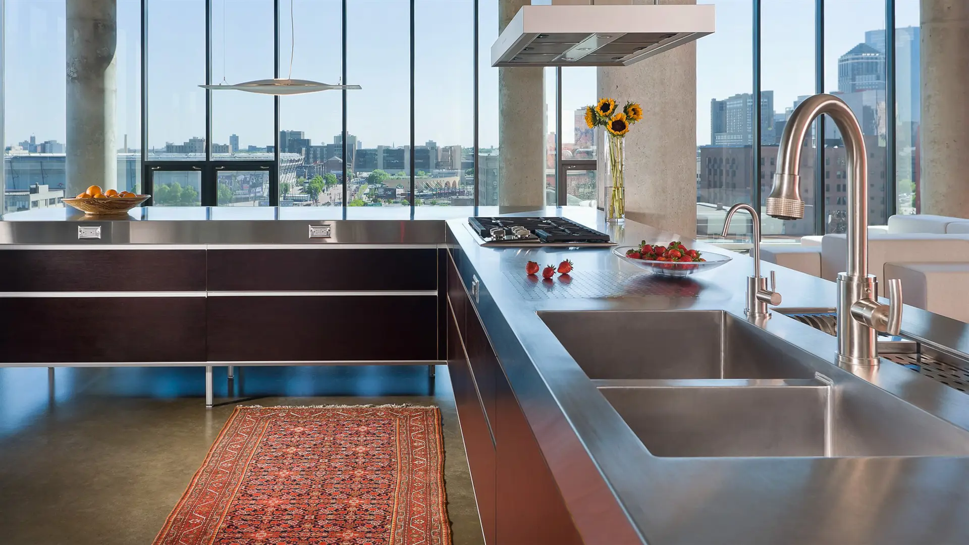 Beautiful view of Loft Penthouse With Kitchenette In Urban Area