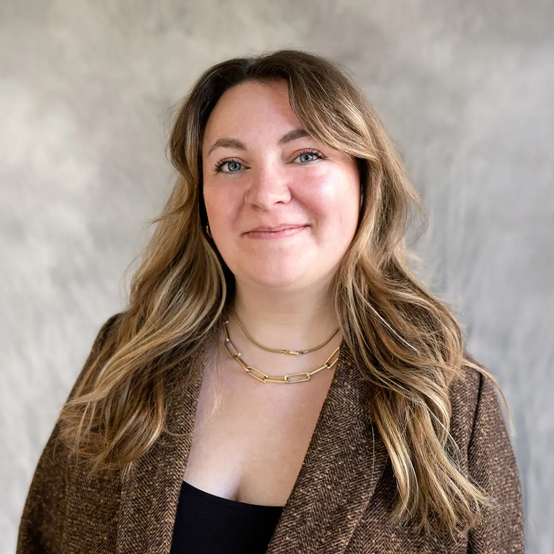 Headshot of Lauren Gardner