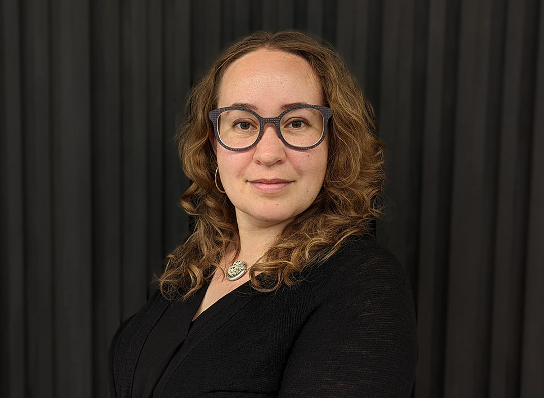 A headshot of Simona Fischer 
